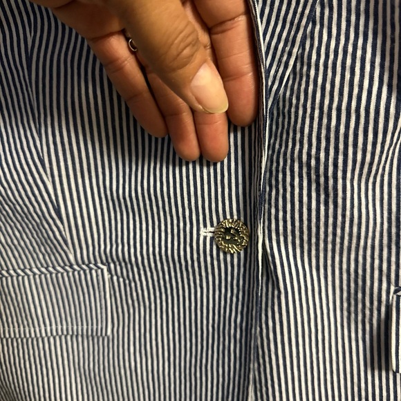 Like New Anne Klein Seersucker Blazer - Picture 3 of 10